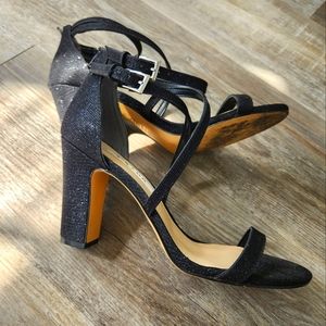 Worn once! NIB Nina Shari-YG Heels